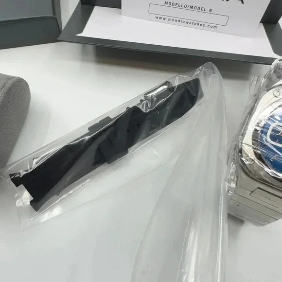 Mondia Mens Wristwatch Madison Forma 820 Stainless Steel Silver MI-820-SS-BL-CM - Picture 2 of 10